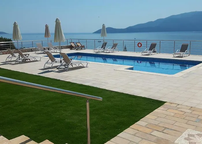 E Mare Lägenhet Agia Efimia