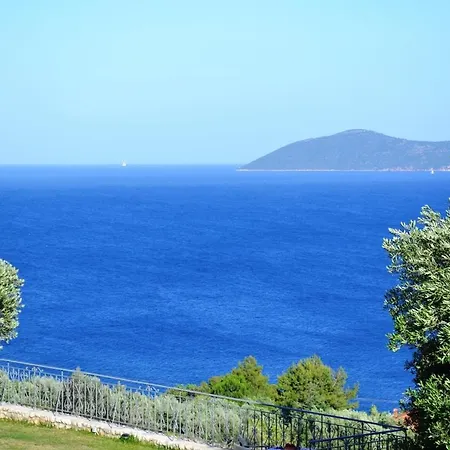 E Mare Apartman