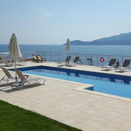 E Mare Apartment